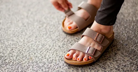 best sandals for plantar fasciitis